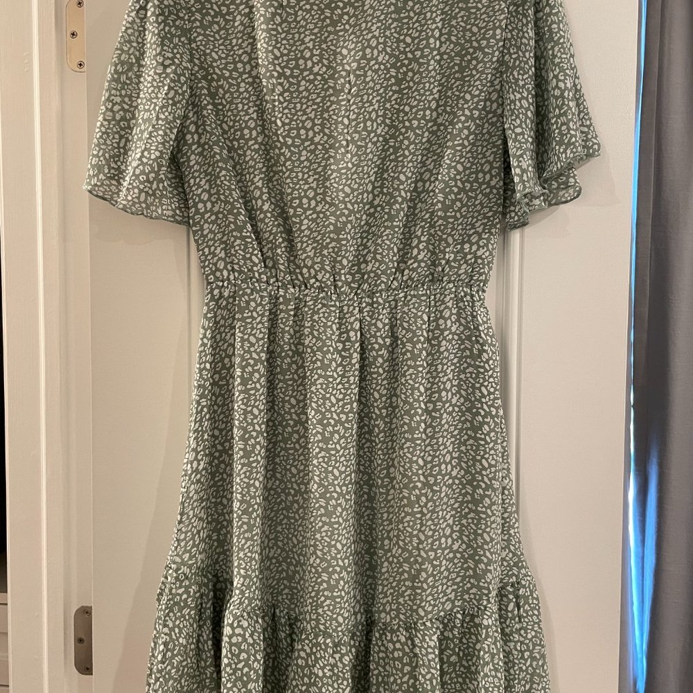 Spring Dress - Picture 2 of 4
